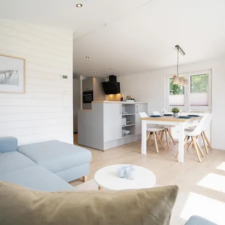 Ostseecamp Luebecker Bucht Storms Huus 펜션 샬베우츠