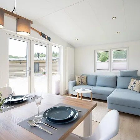 Ostseecamp Luebecker Bucht Storms Huus 펜션 샬베우츠