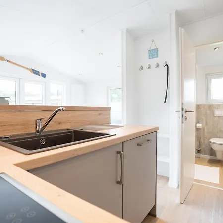 Ostseecamp Luebecker Bucht Storms Huus * 샬베우츠